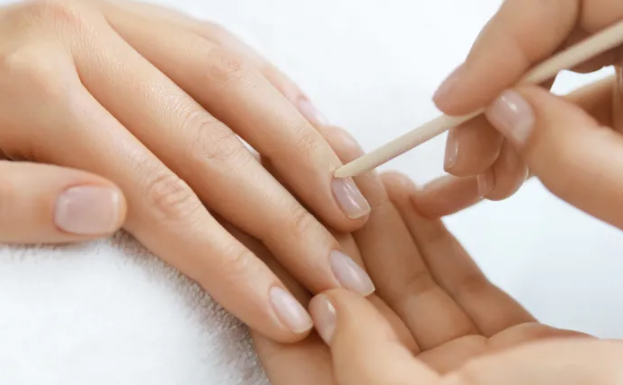 Cómo deben ser tratadas las cutículas